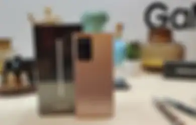 Unboxing Samsung Galaxy Note 20 Ultra, Lengkap dengan Charger