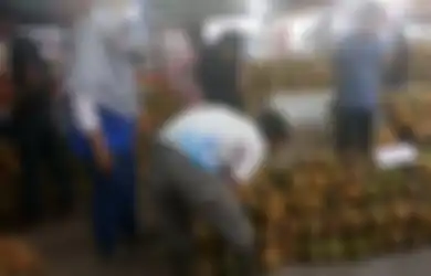 Kedoknya Penjual Durian, Tak Disangka Orang Ini Adalah Anggota Kopassus dengan Jabatan Bukan Kaleng-kaleng, Menyusup ke Wilayah Berbahaya Demi Misi Ini