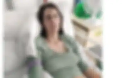 Positif Covid-19 Tapi Tak Punya Gejalanya, Wanita yang Dulunya Sehat Bugar Ini Alami Kelumpuhan hingga Hampir Meninggal, 'Aku Kira Stroke, Tapi Bukan'