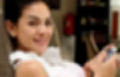 Kerap Umbar Aurat di Depan Publik, Nikita Mirzani Siap  Hiasi Dinding Rumah dengan 3 Foto Dirinya Tanpa Busana, Dipajang di Atas Batu Marmer Termahal!
