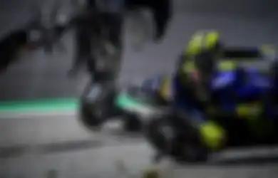 Nyaris Dihantam Maut, Detik-detik Valentino Rossi Hampir Tertabrak Motor Lawan Mainnya, Sang Pebalap Akui Sempat Lihat Bayangan Misterius Ini