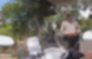 Curi-curi Kesempatan, Viral Polisi Todong Turis Jepang Rp 1 Juta karena Tak Hidupkan Lampu Depan, Kejadian Tahun 2019 Hingga Terancam Copot Jabatan
