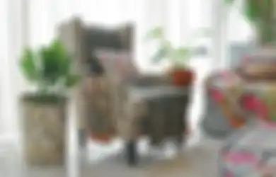 3 Tips Menata Cushion Biar Ciamik, Coba Imbangi dengan Kain Etnik