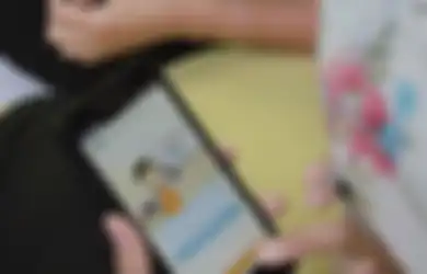 Siswa SMA Ini Jadi Buruh Proyek Bangunan Buat Beli Kuota Untuk Daring