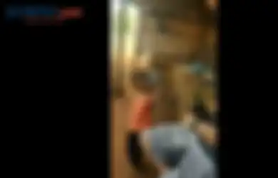Ngawur! Dua Pemuda di Sulsel Sengaja Cekokin Bocah Minuman Keras
