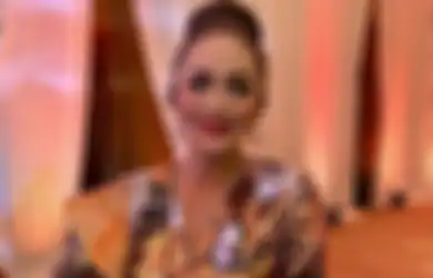 Rela Permak Wajah Demi Bahagiakan Suami, Krisdayanti Nyatanya Sudah Cantik dari Kecil, Ini Buktinya