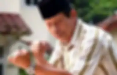 Kenal Cuma Satu Bulan, Malih Tong Tong Mantap Nikahi Wanita Muda yang Terpaut 40 Tahun Darinya