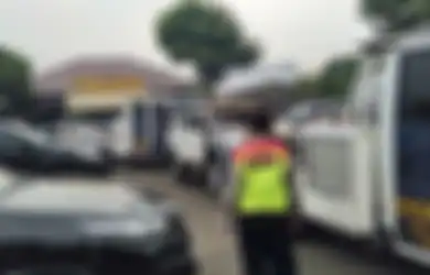 TNI Akui Anggotanya Jadi Pemicu Pembakaran Polsek Ciracas, Saksi Mata Ini Ketakutan Setengah Mati Hingga Pilih Sembunyi di Dalam Gereja