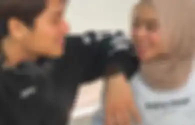 Terang-terangan Sebut Pacaran Itu Dosa, Rizky Billar Tak Berkutik Saat Diskakmat Gilang Dirga Singgung Hubungannya dengan Lesty Kejora: Kenapa Tidak Segera Dihalalkan