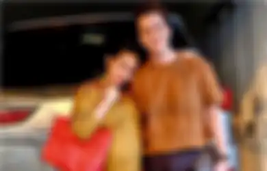 Bagikan Kabar Kelahiran Anak Kelimanya, Andhika Pratama Berseloroh: Kayak Lagi Ngaca, Maap Nih Ussy Gak Kebagian