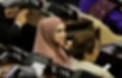 Pantas Jadi Rebutan Para Pesohor Negeri, Jabatan Anggota DPR Ternyata Bisa Nikmati THR Lebaran dengan Nominal Luar Biasa, Segini Totalnya