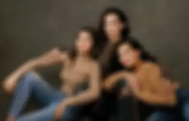 5 Potret Kebersamaan Reza Artamevia & Kedua Putrinya, Zahwa & Aaliyah Massaid
