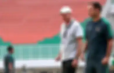 Berita Duka, Mantan Pelatih Timnas Indonesia Alfred Riedl Meninggal Dunia