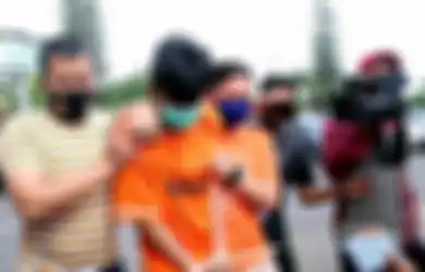 Penusuk Syekh Ali Jaber Bertingkah Aneh Saat Dengar Suara Pengajian, Tetangga Ungkap Perilaku Kesehariannya