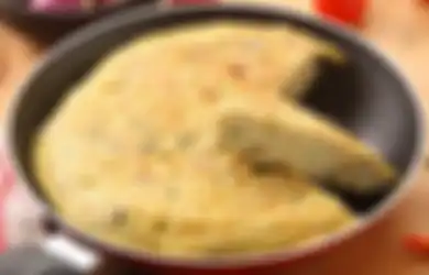 Bikin Telur Dadar Tahu Lumat Buat Menu Makan Siang atau Makan Malam, Cuma Dibikin dengan Sedikit Bahan Tapi Rasanya Enak, Coba Yuk!