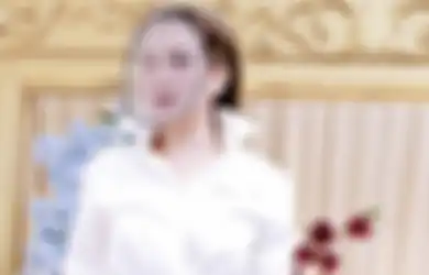 Bak Petir di Siang Bolong, Syahrini Dikabarkan Alami Insiden Menyakitkan Sampai Buat Kulit Mulusnya Terkelupas, Kok Bisa?
