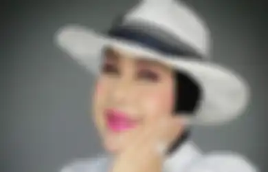 Geger Ratu Dangdut Elvy Sukaesih Dikabarkan Meninggal Dunia Usai Positif Covid-19, Putrinya Langsung Angkat Bicara: Berita Hoaks!