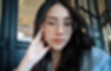 Bak Pinang Dibelah Dua, Penjaga Warung Ini Mendadak Viral Curhat Pelanggannya Ogah Pulang, Ternyata Gegara Mirip Anya Geraldine