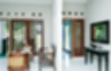 Tetap Ciamik di Hunian Mungil, Bahkan Ruang Makannya Dilengkapi Taman