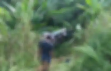 Hendak Antarkan Lamar Perempuan, Mobil yang Ditumpangi Rombongan Ini Malah Terguling Sebelum Masuk ke Jurang Sedalam 8 Meter