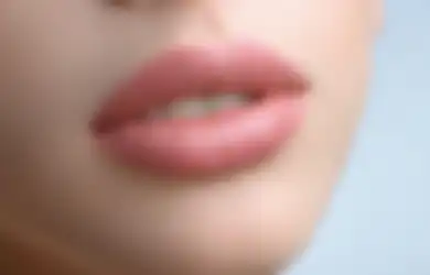 Makan 5 Buah Ini yang Terampuh Bikin Bibir Menghitam Jadi Merah Alami