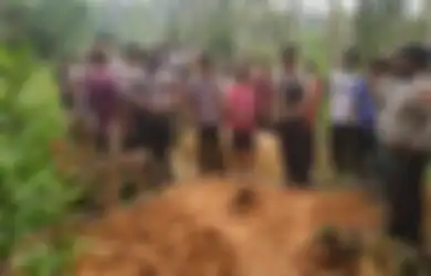 Dicurigai Warga Saat Bersihkan Cangkul, 2 Remaja Tanggung Nekat Bongkar Makam, Pelaku Percayai Bisa Dapat Ilmu Menghilang Jika Ambil Bagian Ini dari Jasad