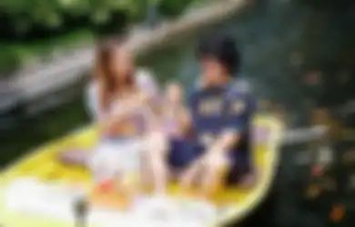 Kode Keras, Aurel Hermansyah Berikan Baju Bayi untuk Sang Kekasih, Atta Halilintar: Mulai Halu Lama-lama Kelamaan di Bali