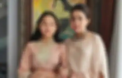 3 Ide Tampil Keren Pakai 1 Slip On ala Anak Mayangsari, Khirani Trihatmodjo