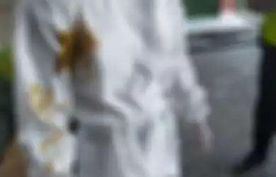 Bikin Netizen Gregetan, Viral Keluarga Pasien Covid-19 Nekat Lumuri APD Nakes dengan Kotoran Saat Dijemput Paksa, Berikut Kronologinya