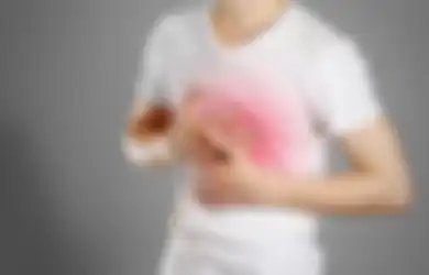 Sering Lewatin Jam Makan? Ini 3 Hal yang Harus Dilakukan Pas Ngerasain Asam Lambung yang Kumat