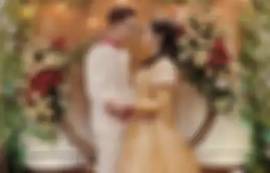 Bak Fairy Tale, Ini 5 Foto Mesra Ranty Maria dan Verrell Bramasta!