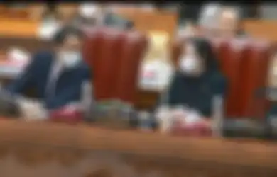 Anak Buah SBY Tulis Kalimat Menohok, Nikita Mirzani Ancam Datangkan Sosok Ini Usai Puan Maharani Kepergok Matikan Mikrofon Anggota DPR