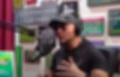 Podcast-nya Mendadak Hilang dari YouTube, Deddy Corbuzier Unggah Video Minta Maaf: Gue Enggak Berani