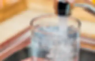 Stop Minum Air yang Disimpan dalam Keadaan Terbuka, Ini Bahayanya
