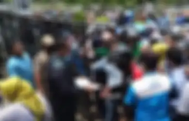 Bak Jatuh Tertimpa Tangga, Jadi Korban PHK, Buruh Ini Ditetapkan Sebagai Tersangka Cuma Gegara Namanya Kena Tag di Medsos