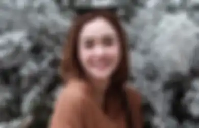 Pamer Foto Seksi Hanya Kenakan Kemben di Pinggir Pantai, Penampilan Cita Citata Sukses Buat Netizen Riuh Banjiri Kolom Komentar: Anak Gadis Anggun Sekali