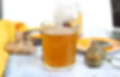 Nyesel Baru Tahu, Rutin Minum Teh Campuran Kunyit Setiap Pagi Ketika Perut Kosong Ternyata Membawa Perubahan Menakjubkan ini pada Tubuh