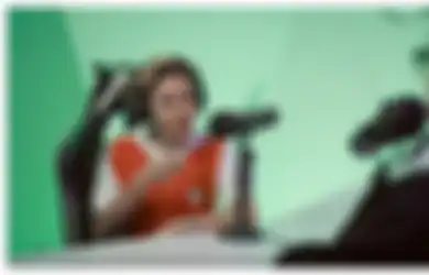 Lihat Nikita Mirzani Telanjang Bulat di Depan Mata, Reaksi Tak Terduga Presenter Pria Ini Justru Buat Nyai Kagum, Kenapa?
