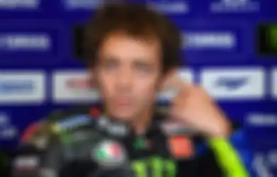 Alami Demam hingga Tulang Terasa Nyeri, Valentino Rossi Dinyatakan Positif Covid-19 dan Akan Absen Membalap, Bos Yamaha: Ini Pukulan Bagi MotoGP