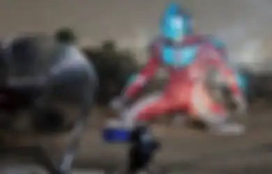 7 Foto Di Balik Layar Pembuatan Serial Ultraman Tahun 90an 