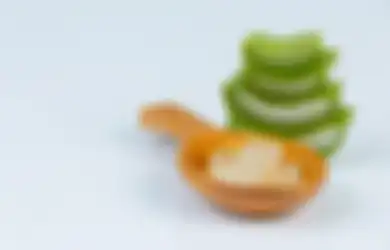 Sulit Atasi Rambut Berketombe? Campur 5 Bahan Alami Ini dengan Lidah Buaya, Dijamin Ampuh!