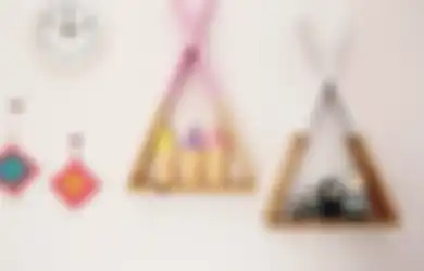 Jadi Pelengkap Dekorasi, Intip Inspirasi Rak Gantung Lucu di Kamar Anak