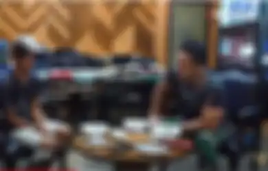 Kegigihannya Bekerja Sebagai Kuli Bangunan Difabel Curi Perhatian KSAD, Sandi Rihata Kisahkan Perjuangan Hidupnya Sambil Makan Siang Bareng Jenderal Andika Perkasa: Momen Ini Seperti Mimpi