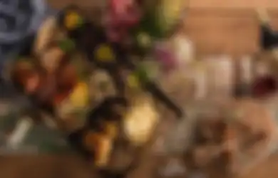 Jauh dari Kesan Mewah, Terungkap Isi Nasi Kotak yang Sering Dimakan Para Selebritis di Belakang Panggung