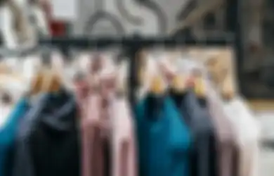 Ayo Berkontribusi Selamatkan Bumi dengan Ikut Tren Slow Fashion, Ini 5 Hal Dasar yang Bisa Kamu Lakukan!