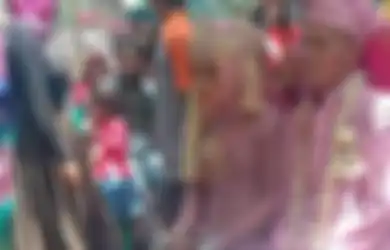 Terpaut Usia 61 Tahun, Rumah Tangga yang Baru Berumur 22 Hari Ini Bikin Heboh Lagi,   Abah Sarna Kakek Usia 78 Kini Malah Talak Cerai Noni, Kenapa?