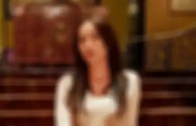 Tak Kapok Meski 3 Kali Kecap Getir Gagal Berumah Tangga, Kalina Ocktaranny Blak-blakan Pamer Gandengan Barunya, Unggah Foto sang Kekasih yang Berparas Bule Hingga Singgung Soal Cinta Pertama, CLBK?