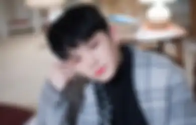 7 Idol Kpop Ini Ceritakan Kisah Cinta Pertamanya di Depan Publik