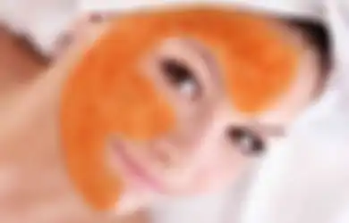 Mau Wajah Cerah Bercahaya? Coba Bikin 5 Masker Buah Alami Ini Yuk!