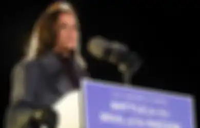 Pecah Telur hingga Berhasil Kalahkan Donald Trump, Kamala Harris Jadi Wanita Kulit Hitam Pertama yang Duduki Kursi Jabatan Wakil Presiden AS di Gedung Putih